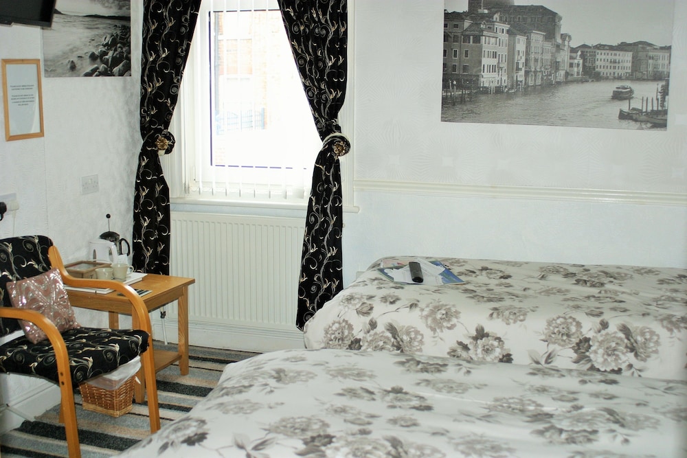 Photo 12