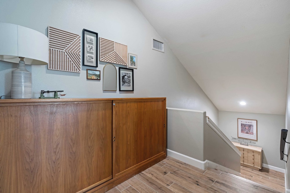41 Palms Estate by Avantstay Indoor Pickleball, Pool, Hot Tub, Outdoor Kitchen