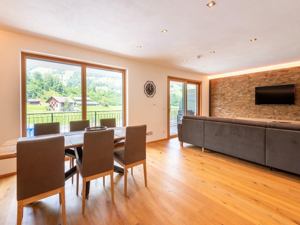 Spacious Holiday Apartment Near Kitzbuhel