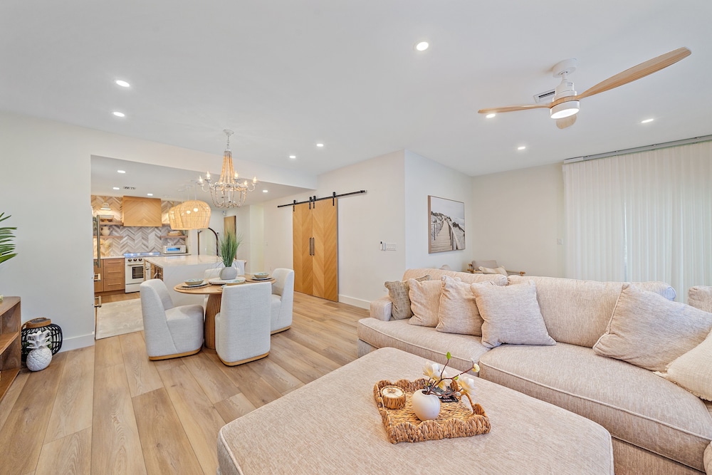 The Beach House 2 Bedroom Condo