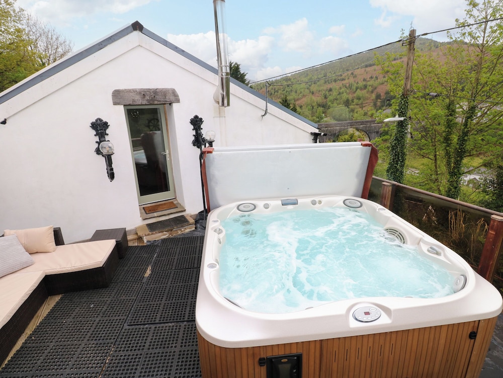 Greenheart Cottage