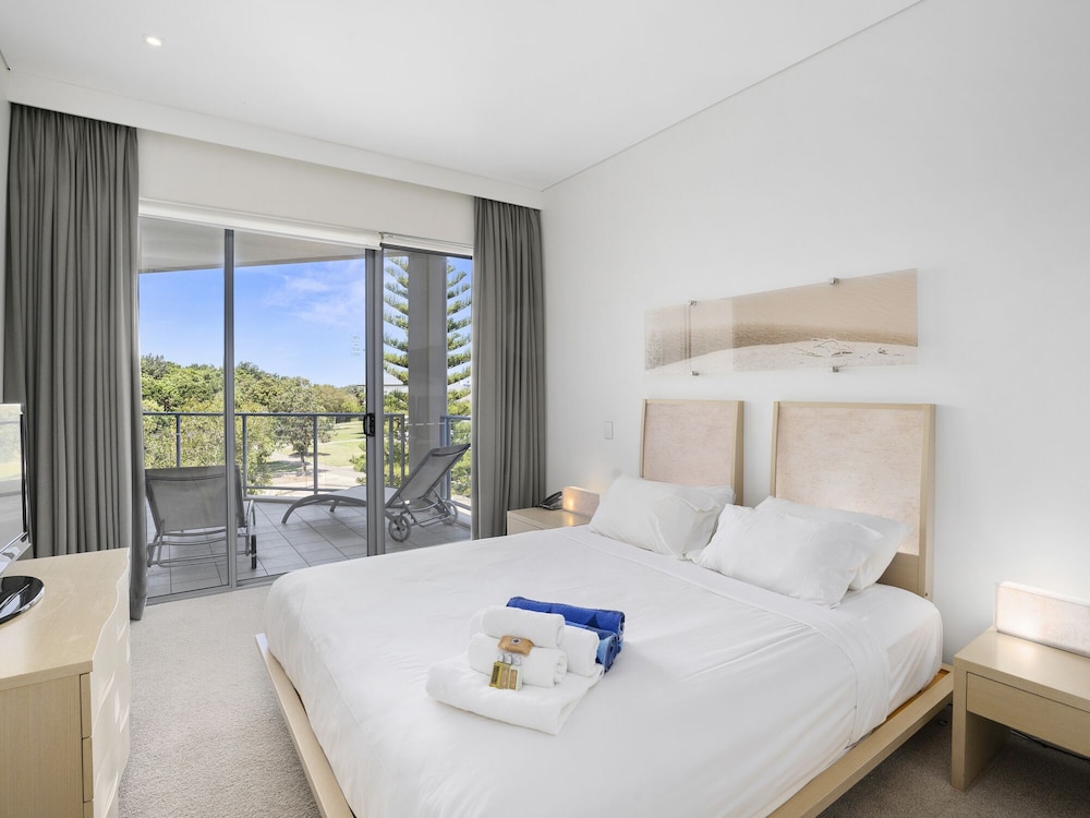 Luxury Apartments on Bells Boulevard
