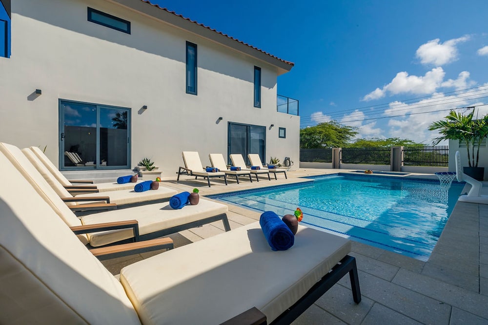 NEW 9BR Jacuzzi Pool Games Amazinglocation