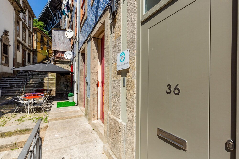 Feel Porto Code al Studio 1 1 view 2