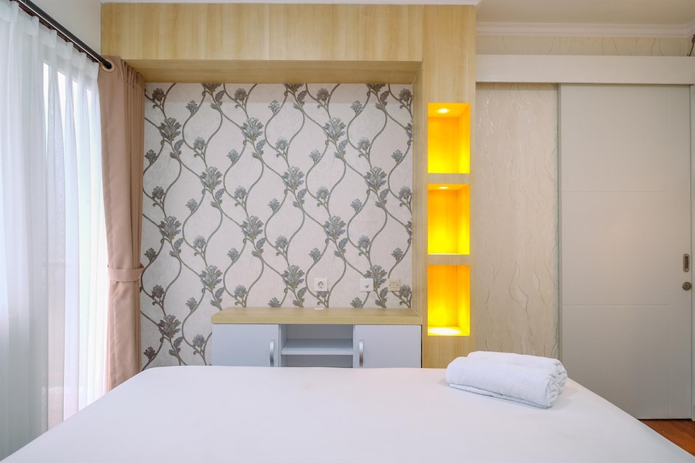Cozy Living and Homey 2BR Sentul Tower Apartment