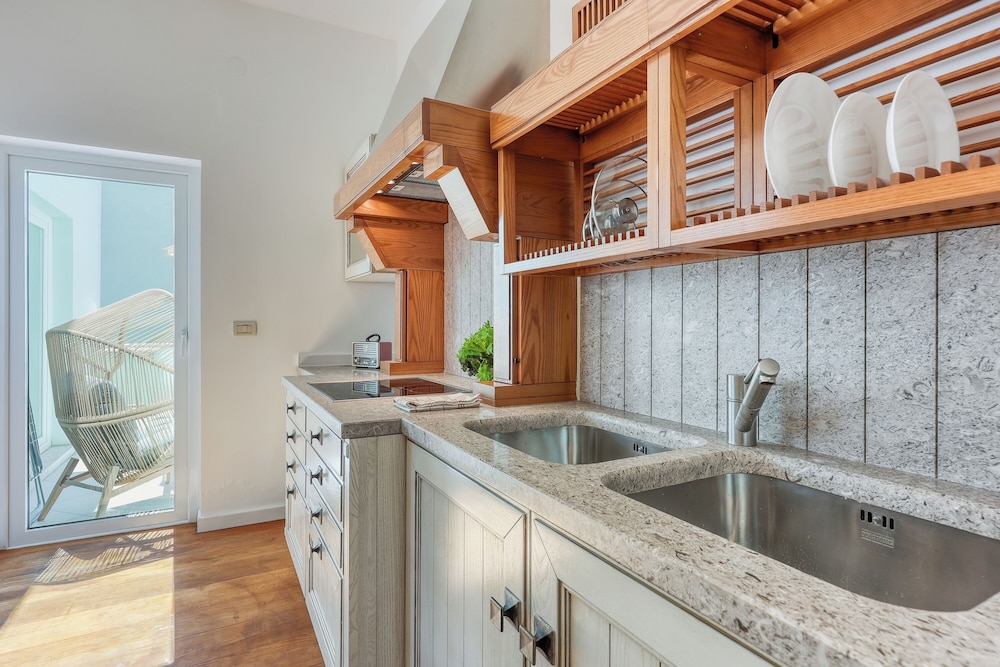 The Perfect View Penthouse Design Apt.