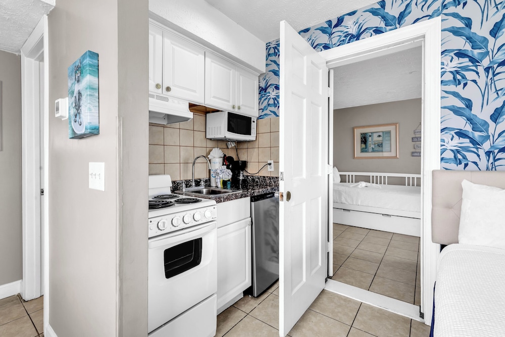 Bluewater Resort 307AB