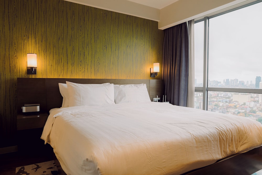 Hotel Residences at Acqua