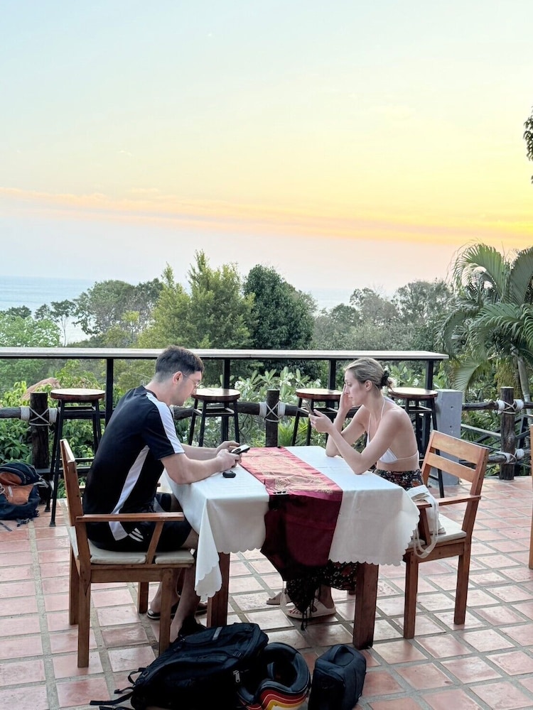 Phumala Lanta Seaview Resort