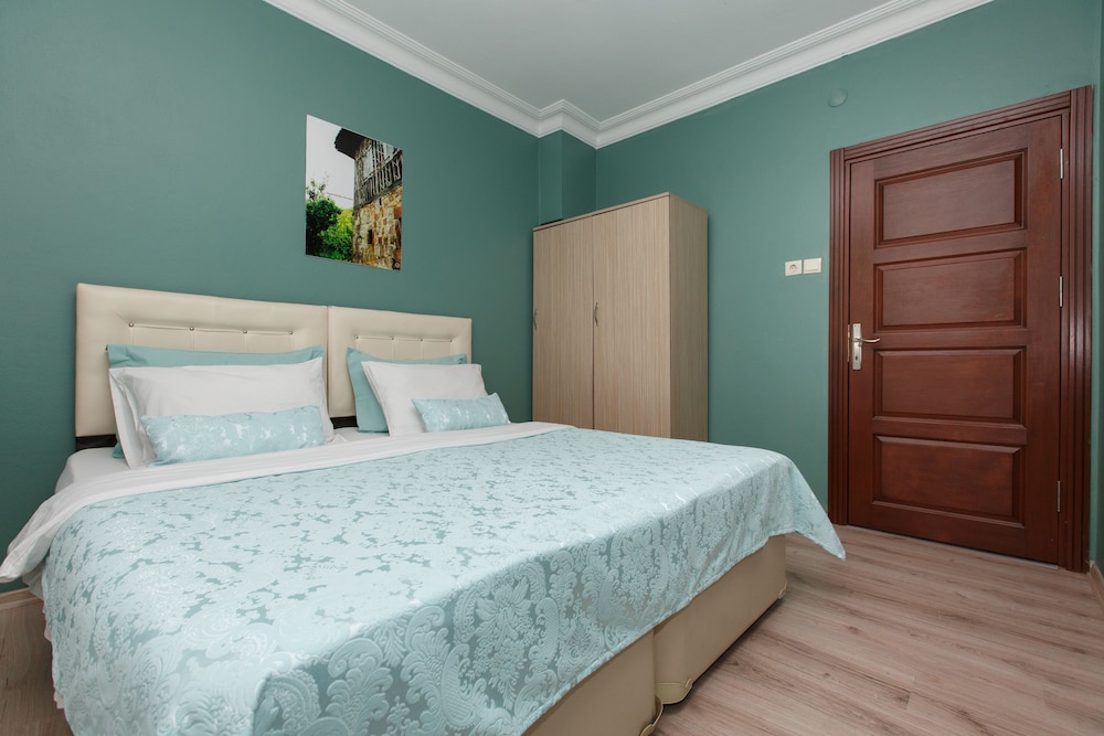 Guven Suite House