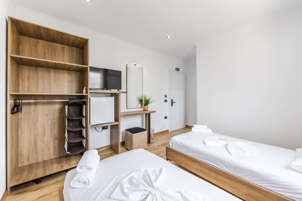 Bliss Double Room in Gjirokast r