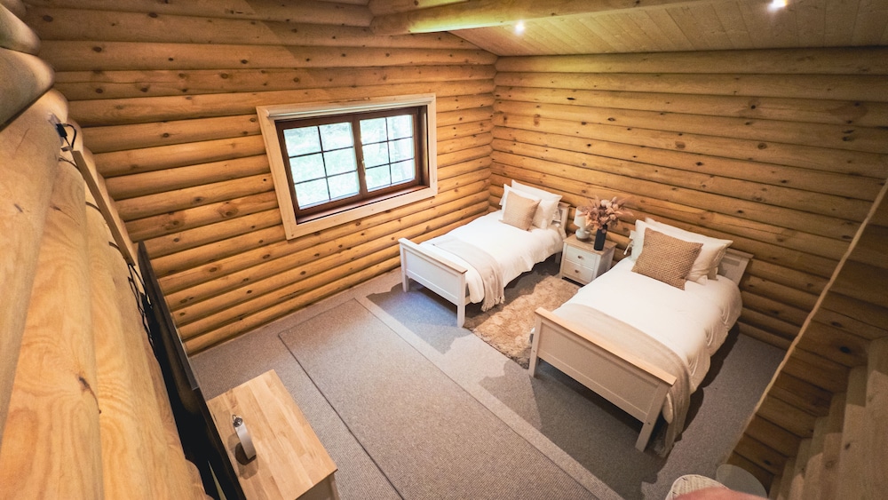 Aspen Lodge view 5