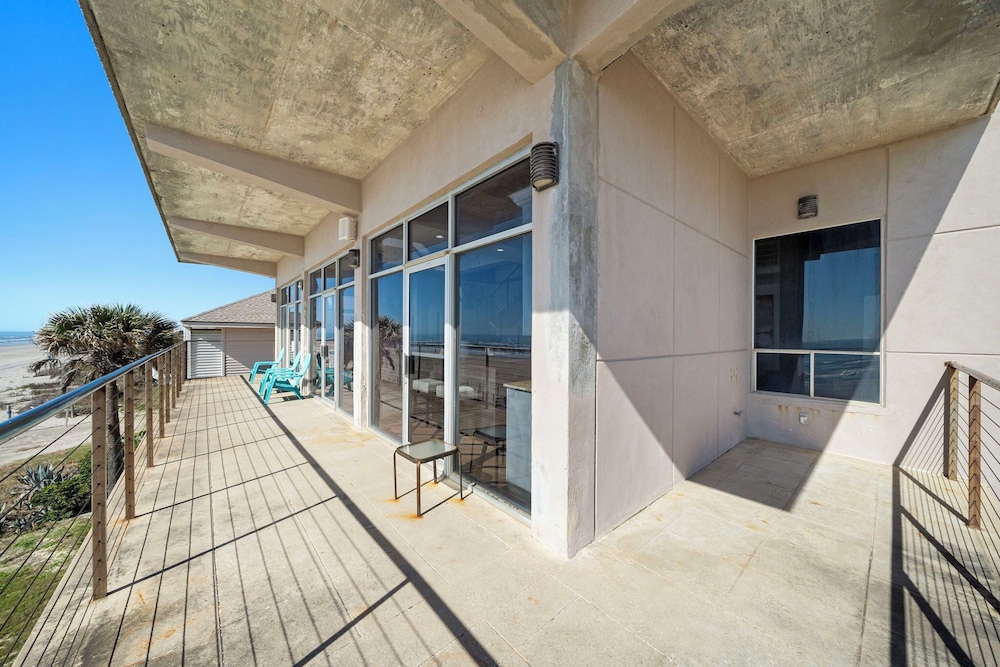 Oceanfront Experience by Ryson Vacation Rentals