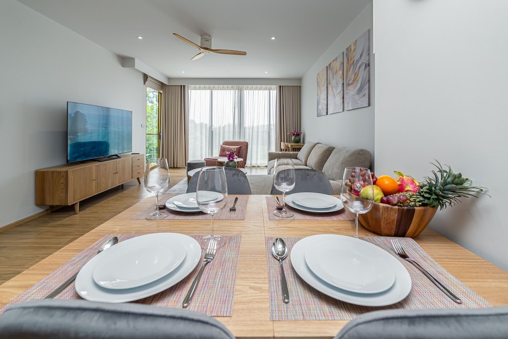 Seaside 1BR 200 m to BangTao beach