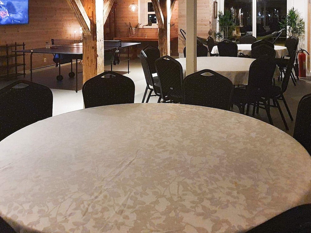 meeting & event spaces