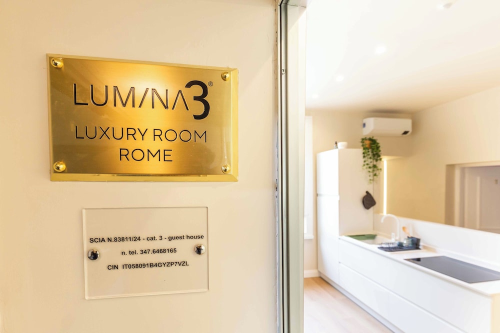 LUMINA3 Luxury Room Guest House, ROME