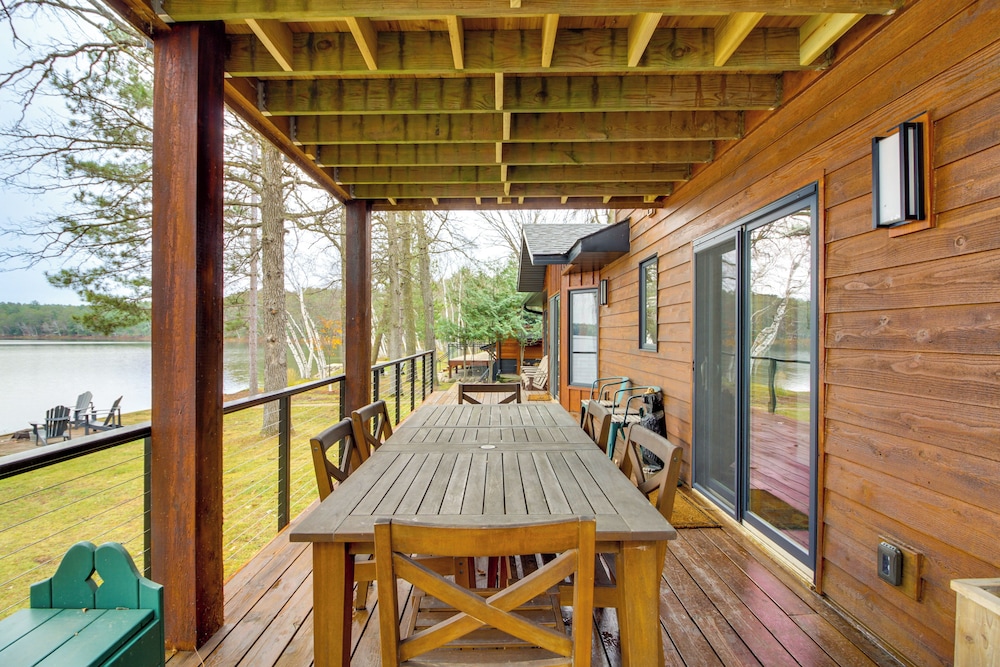 Short Drive to Itasca State Park - Waterfront Home