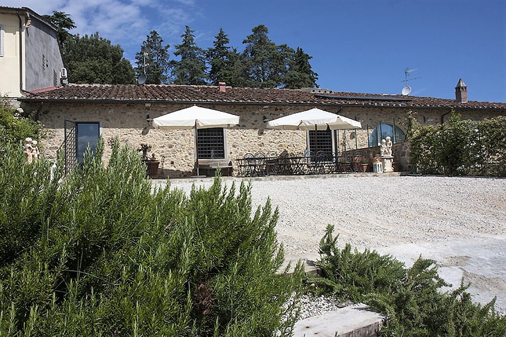 Villa Close to Florence, Hot Tub & Breathtaking View view 2