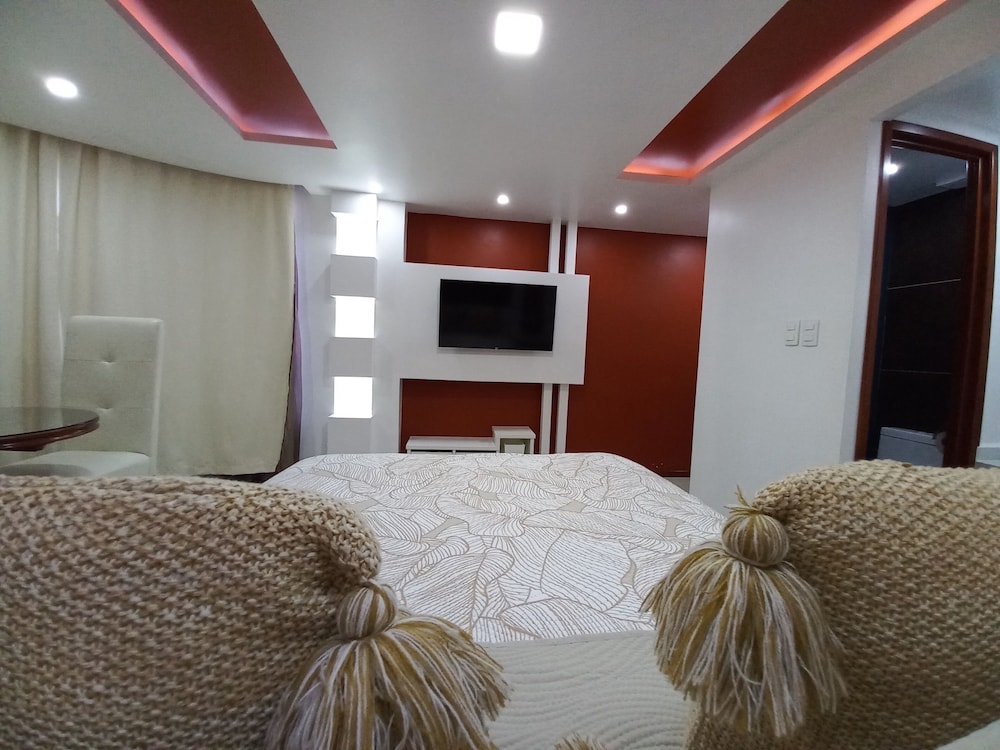 La Aurora Hotel like Home
