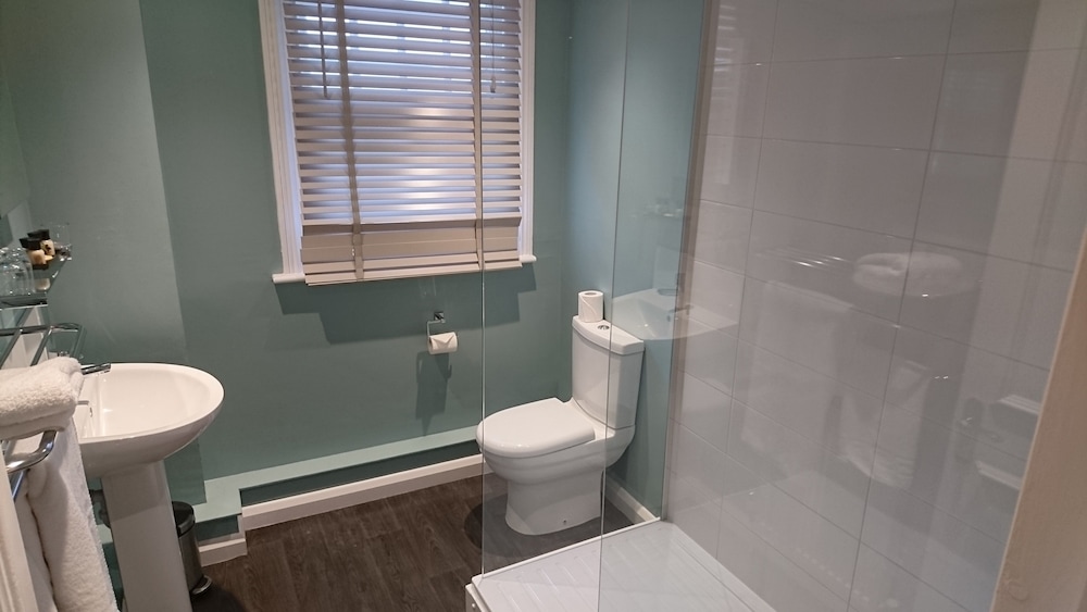 Guildford Vacations - Angel Hotel - Property Image 10