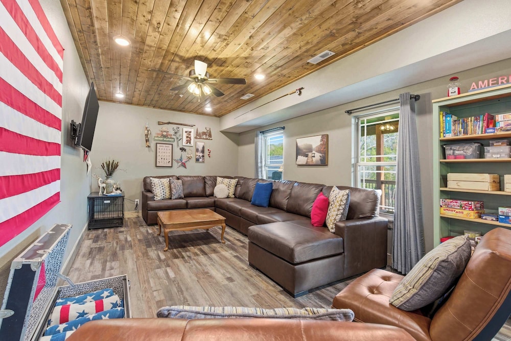 Family Camp Home for 17