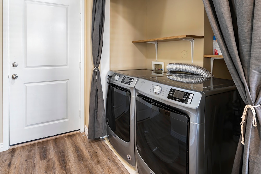 Concierge Included - Ocean View - Walk to Beach - Central AC - Vrkcv