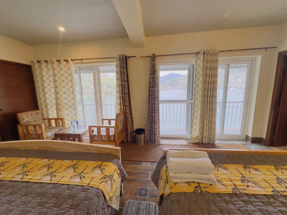 Echor Malusara Lakeview Retreat Bhimtal