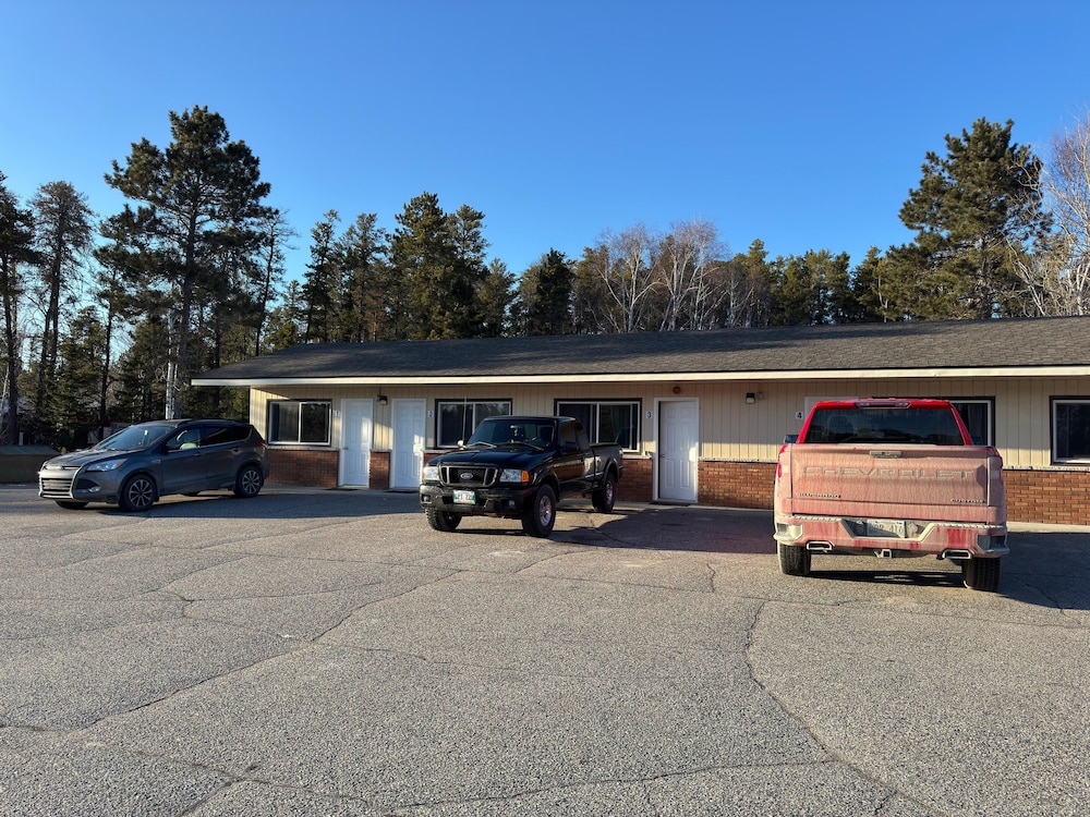 NORTHSIDE MOTEL