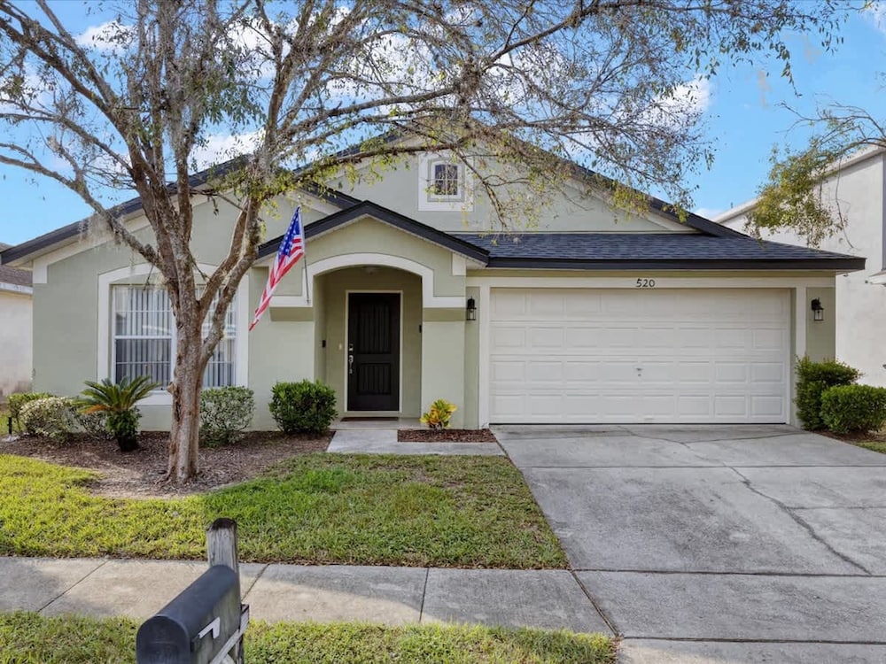 Villa Minutes From Disney 4bd 3Bt Private Pool Games