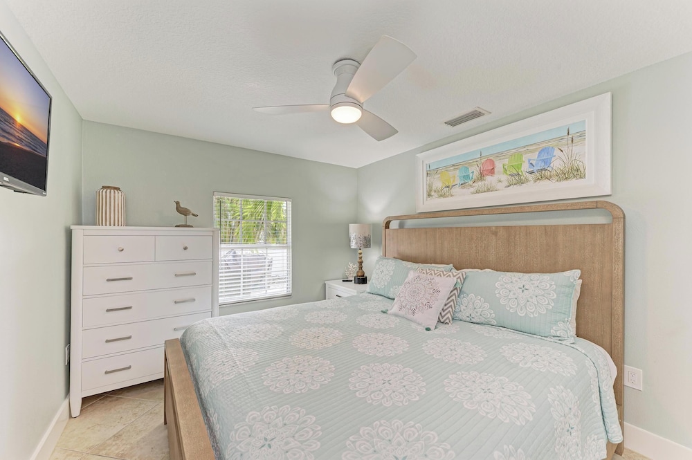 Anna Maria Island Blue Bella Bliss - Private Heated Pool