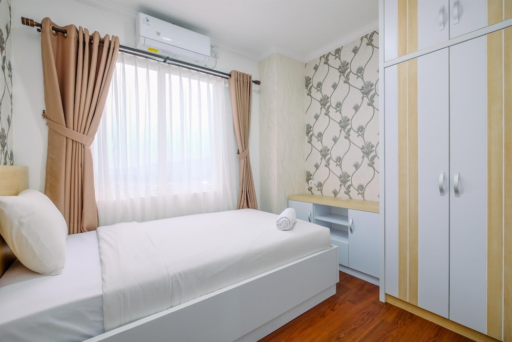 Cozy Living and Homey 2BR Sentul Tower Apartment