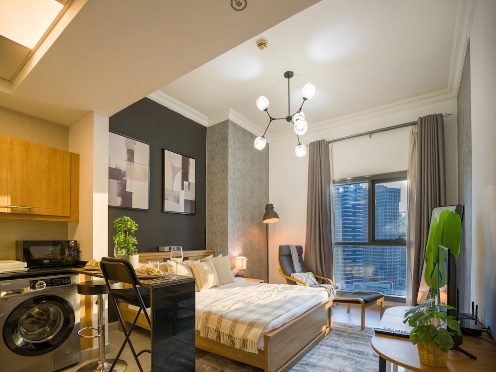 Easygo- Serene STU in Dubai Marina Zum