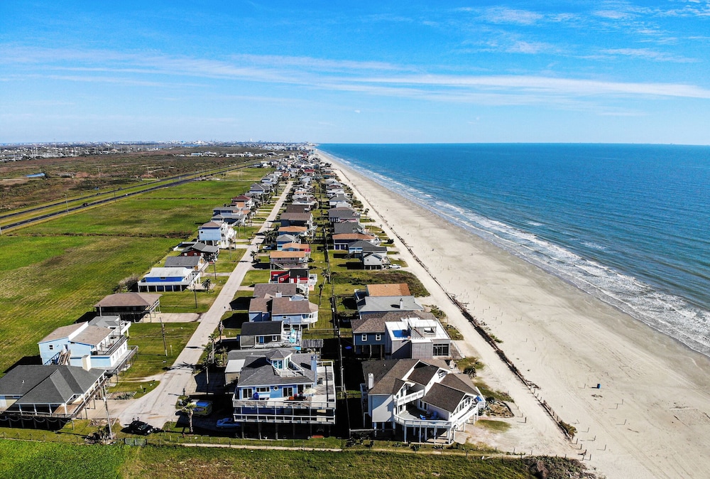Oceanfront Experience by Ryson Vacation Rentals