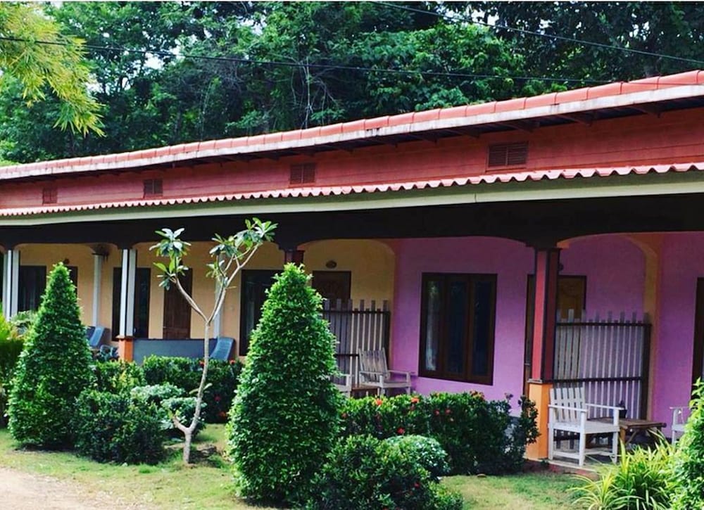 Phu Lanta Life