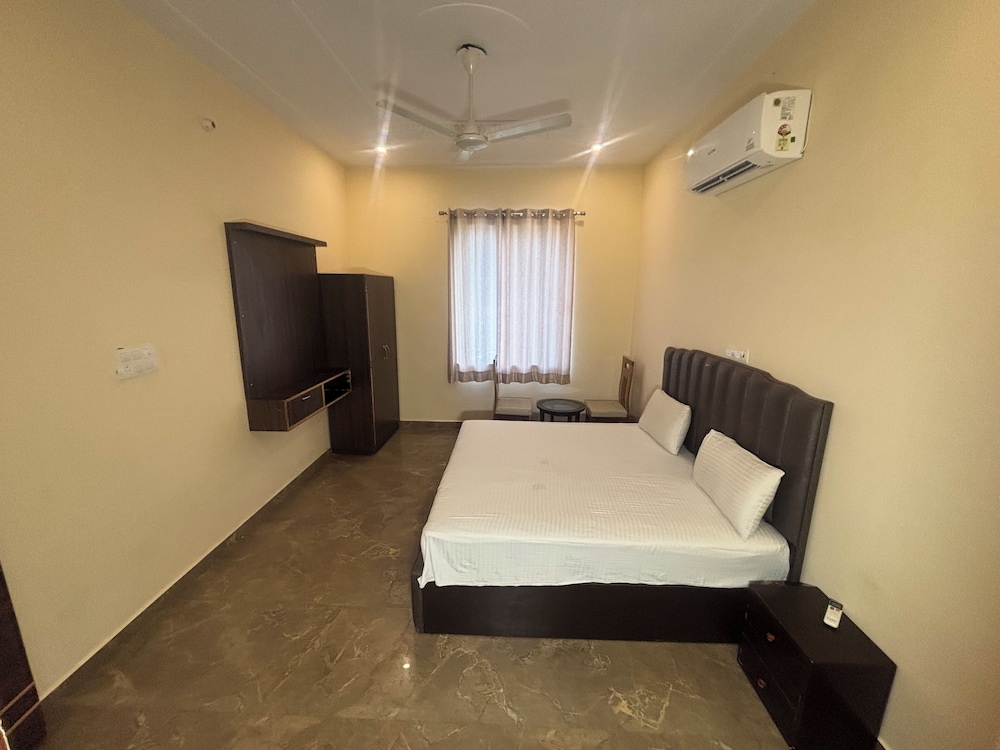 Eco Fort Resort