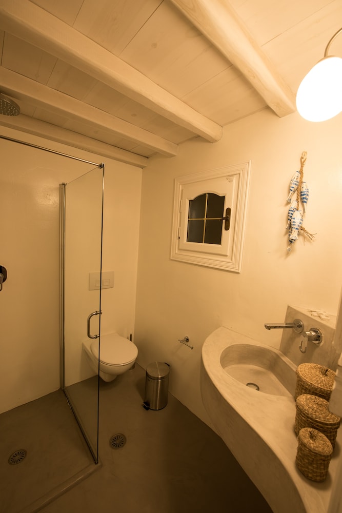Evlalia Studios & Villas
