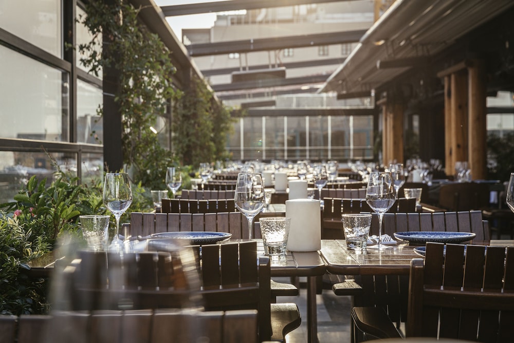 Novotel İstanbul Boğazı - Image 18