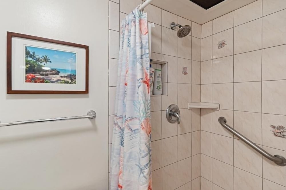 Kamaole Nalu, #202 2 Bedroom Condo
