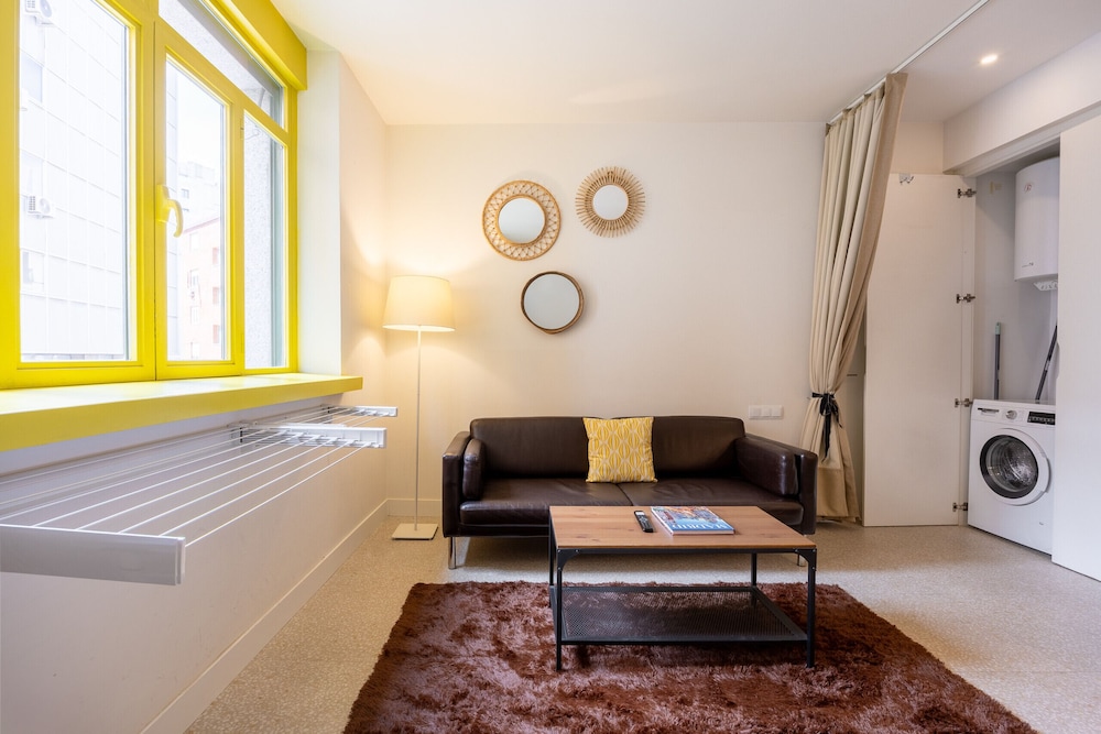 Mostenses in Madrid With 1 Bedrooms and 1 Bathrooms