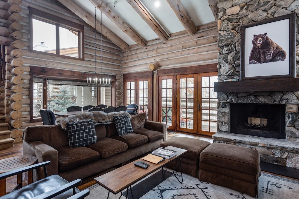 Pine Inn at Trail's End Lodge - Three Bedroom Residence with Den and Spa #5 3 Condo