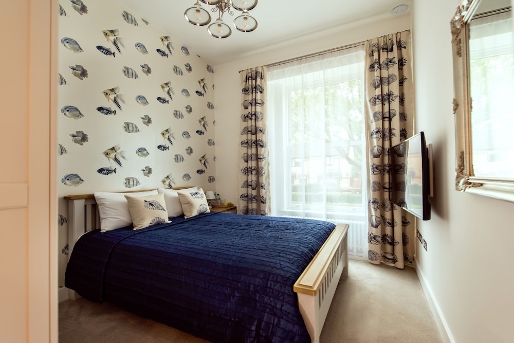 Best 5-bed Luxury Apartment IN Oxford view 3