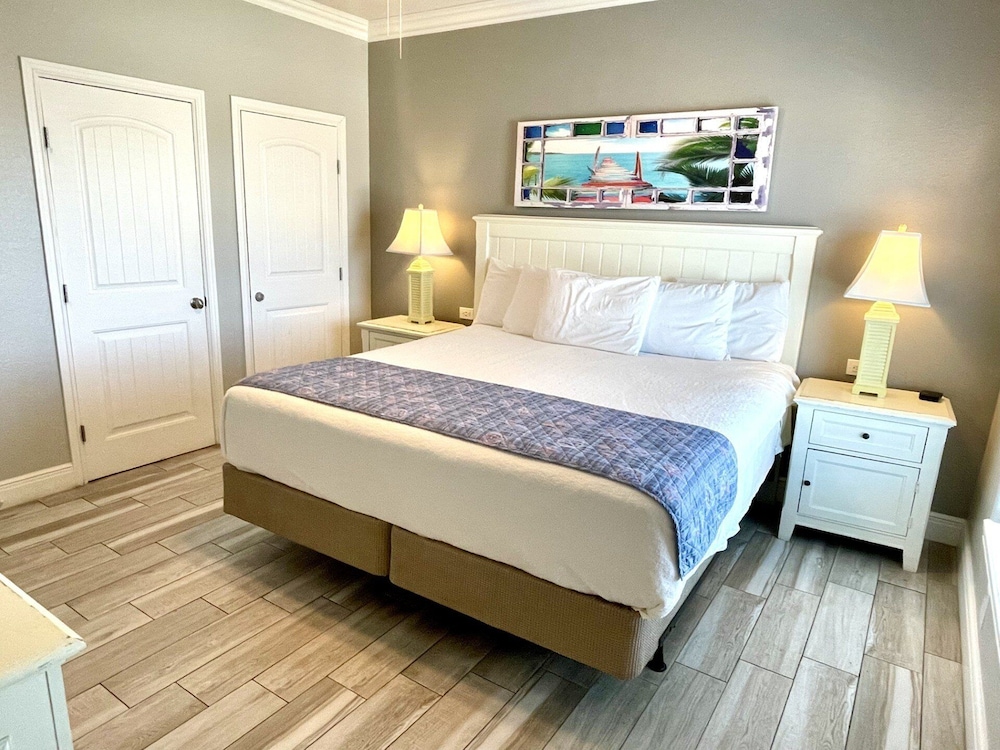 Beachgate Condo Suites And Hotel 341+342 4 Bedroom Condo