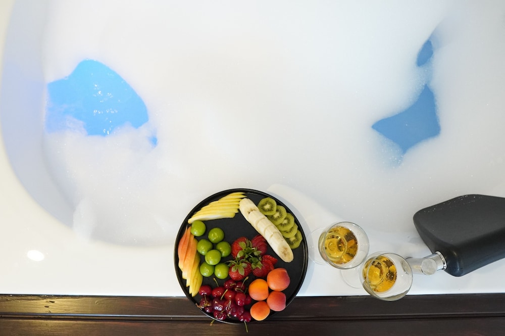 King City Otel - Image 51