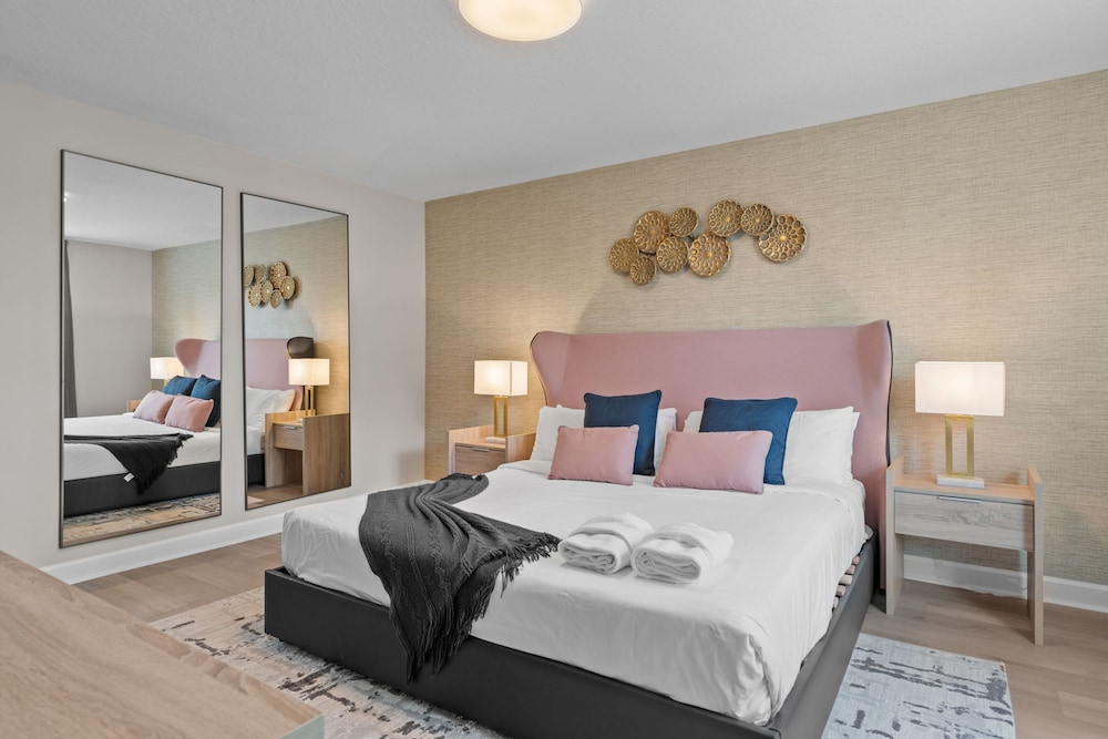 Roomy Villa With Themed Bedrooms Private Pool