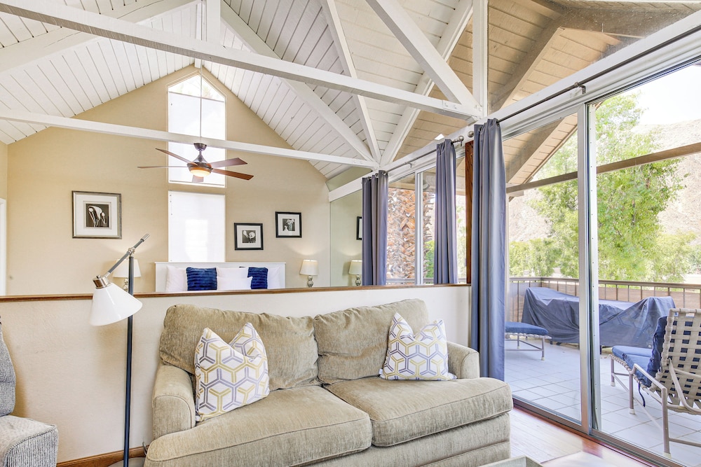 Balcony & Views: Pet-friendly Indian Wells Unit