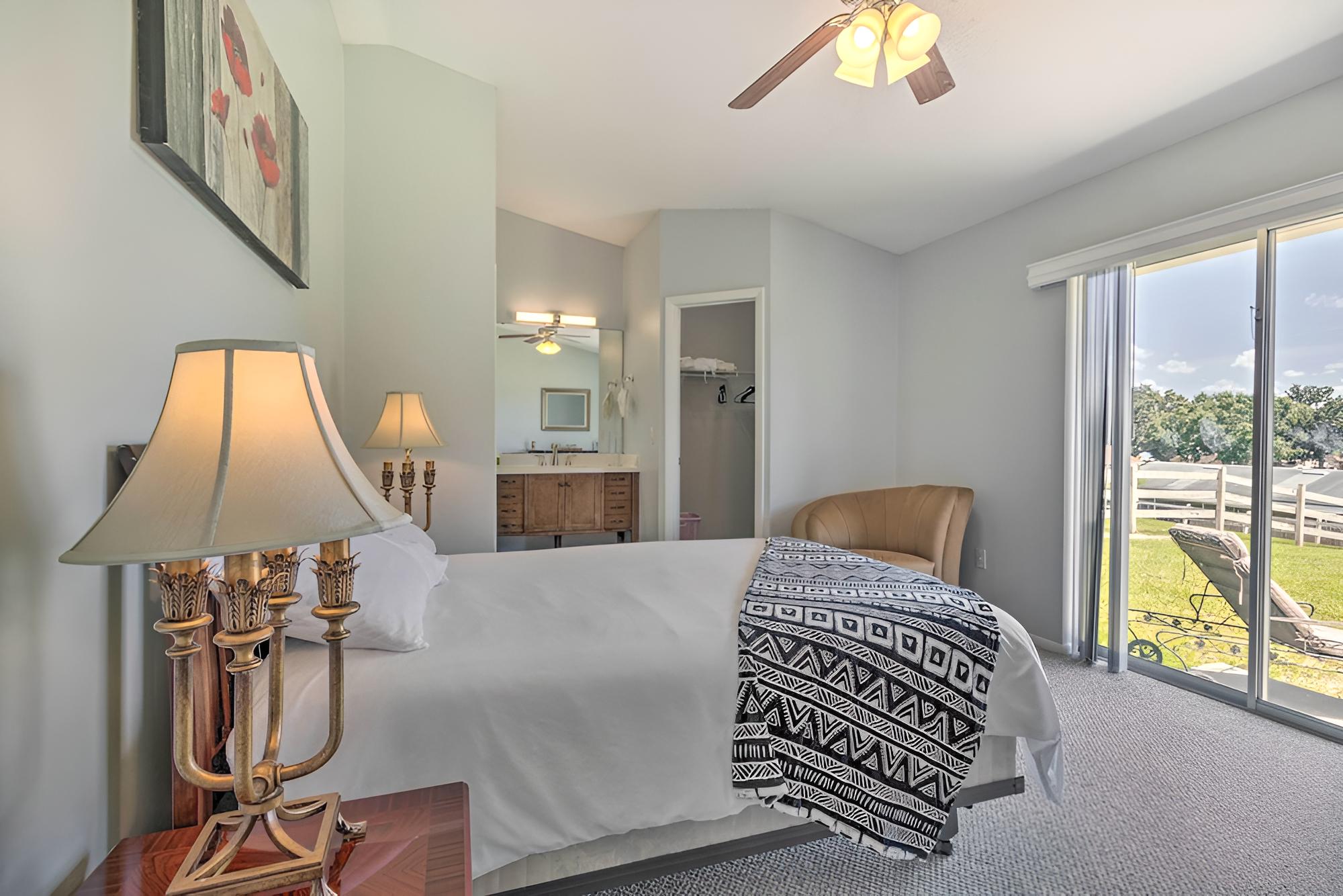 Family-friendly Home ~ 12 Mi to Disney + Universal