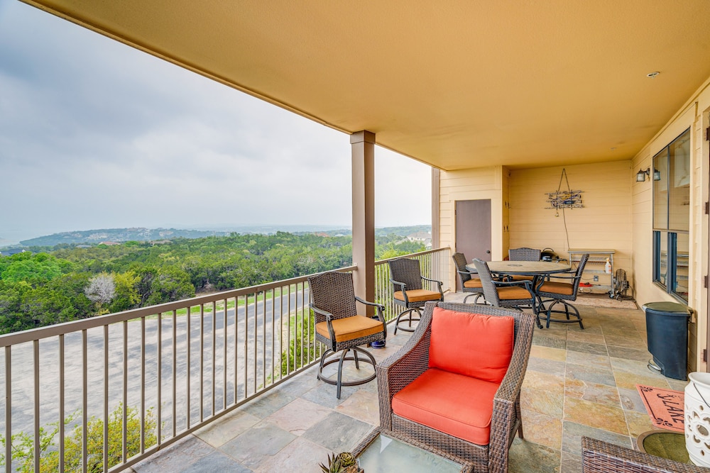 Jonestown Condo on Lake Travis w/ 2 Balconies! - Property Image 11