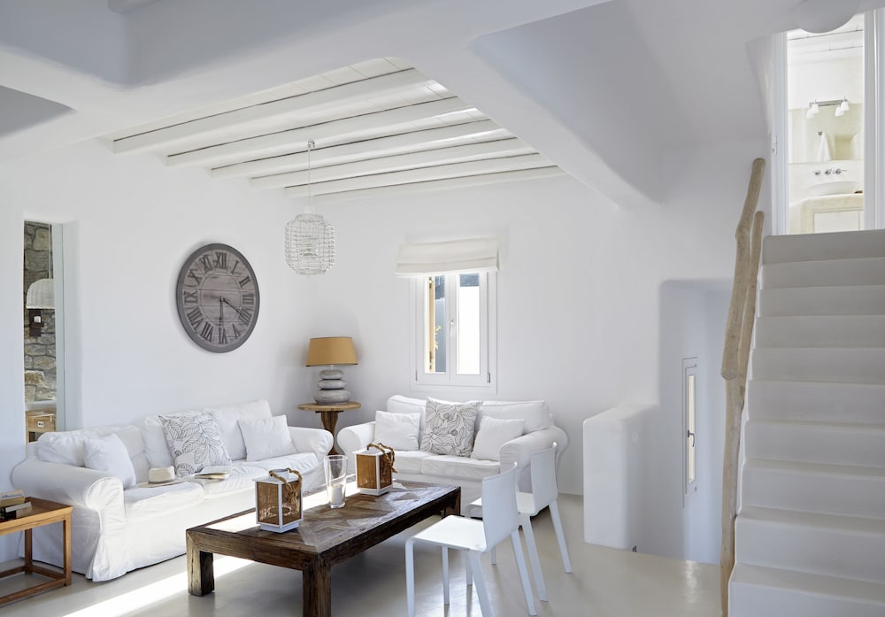 Elia White Residence