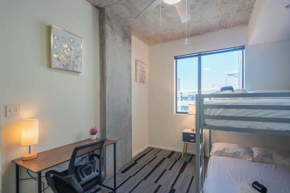 ROVE LIVING/KL - Roosevelt Point