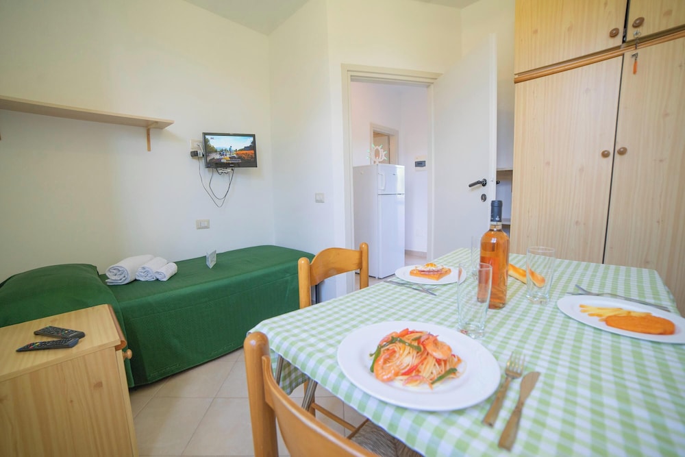 Le Onde Apartment 6 With Pool and Sea